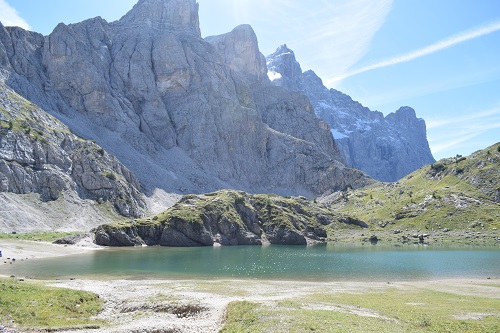 Looking over the lovely Lago Coldai