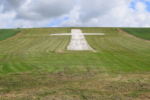 The chalk war memorial cross above Lenham