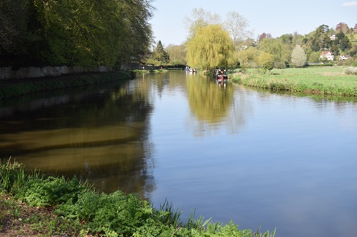 Walking alongside the River Wey into Guildford town centre