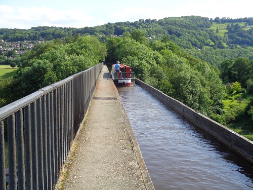 Crossing over the very high Pontcysyllte Aqueduct near Llangollen