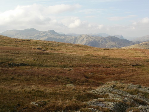 The Glaramara ridge is on the left as I head towards Greenup Edge