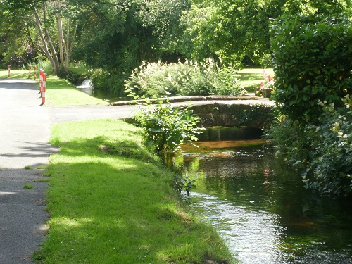 a pretty little stream by the road nearing Dalston