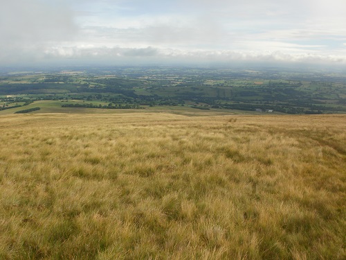 The scenery changed from hilly to flat as I look towards Carlisle