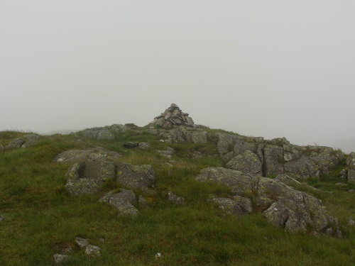 The summit and cairn on top of Grey Crag