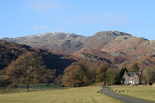 Looking at Tarn Crag just after leaving Grasmere