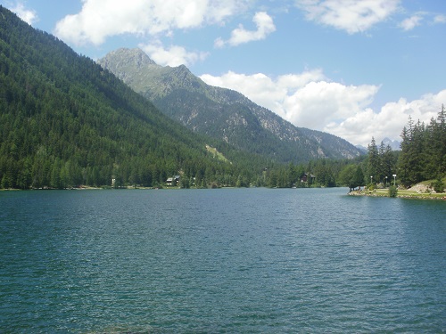 The very lovely lake at the start of Champex