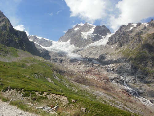 The very pretty Glacier D'Estelette just above the Rifugio Elisabetta