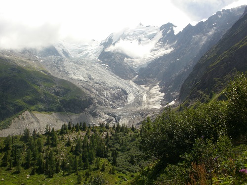 The Glacier du Bionassay beside the Tour du Mont Blanc