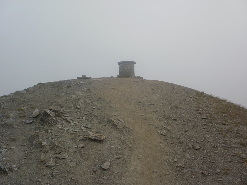 The summit of the Tete Nord des Fours, a short detour from the variant path