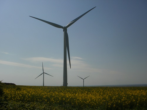 Wind Turbines beside the Yorkshire Wolds Way path